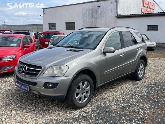 Mercedes Třída M